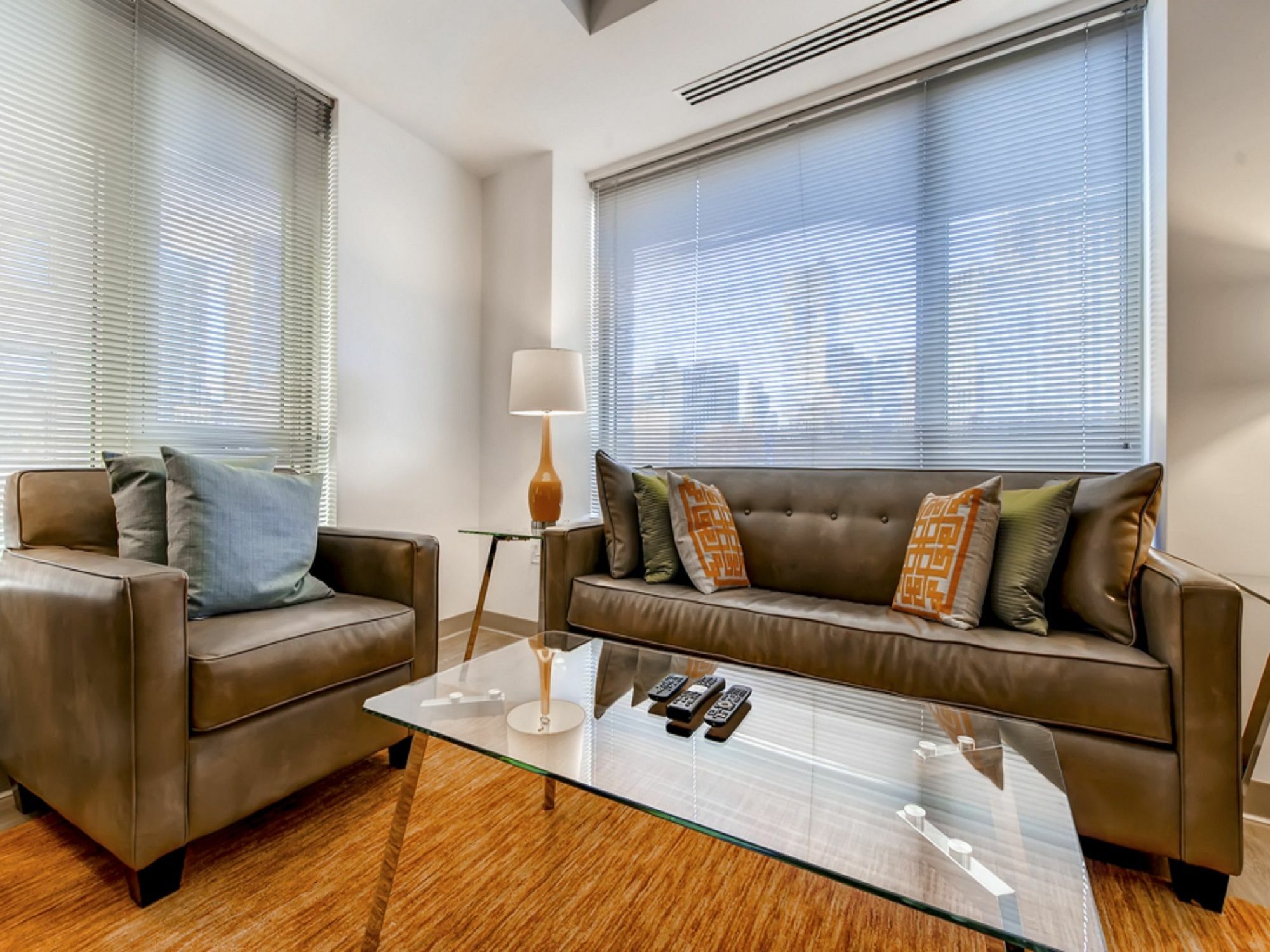 Global Luxury Suites At The Commonwealth Boston Exterior photo
